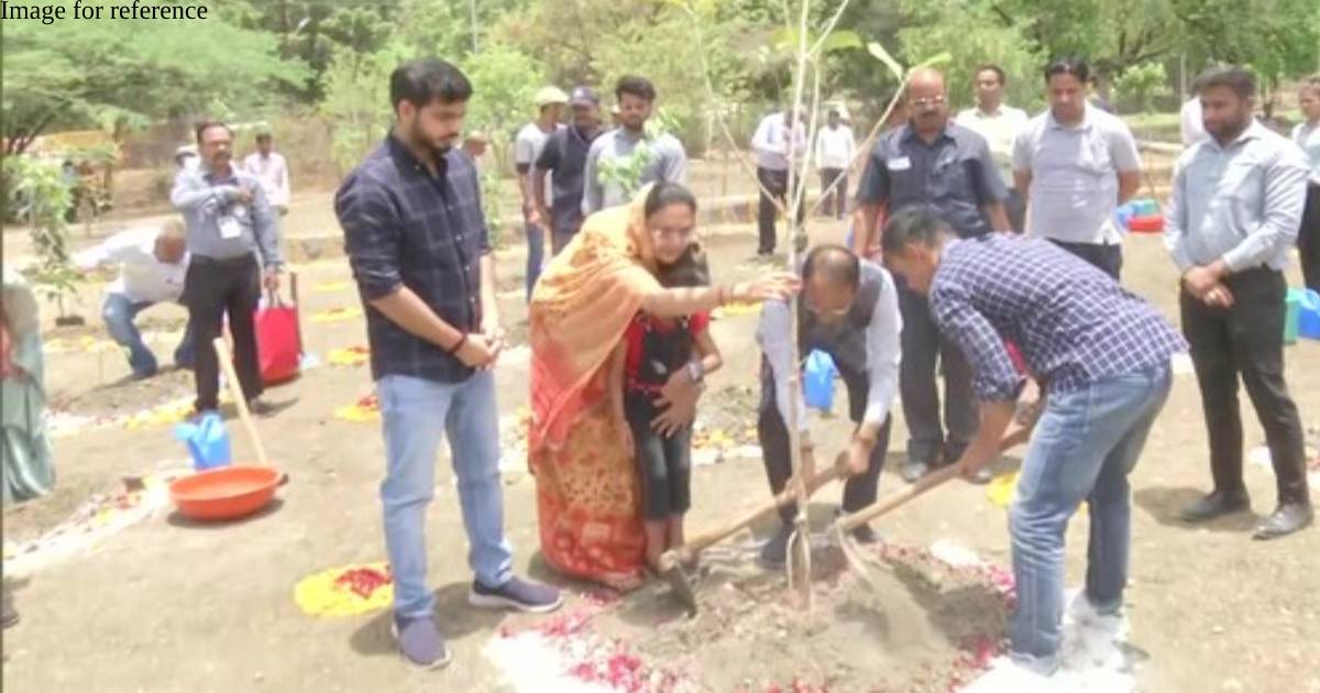 MP CM Shivraj Singh Chouhan plants sapling on World Environment Day